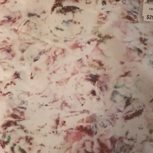 Kids Kardashian Multi Floral shirt/dress with ruffled back. - Picture 2 of 7